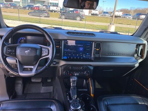 Used 2021 Ford Bronco Badlands image 12