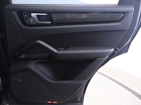 Certified 2022 Porsche Cayenne Turbo GT AWD/4WD image 16