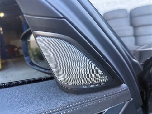 Used 2022 BMW 740i w/ M Sport Package image 13