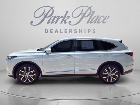 Used 2023 Acura MDX SH-AWD w/ Technology Package image 2