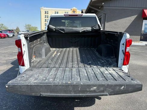 Used 2022 Chevrolet Silverado 1500 Custom w/ Rally Edition AWD/4WD image 9