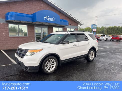 Used 2011 Ford Explorer XLT w/ 202A Rapid Spec Order Code AWD/4WD image 1