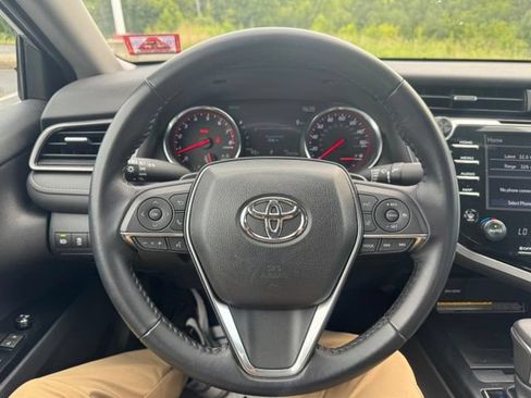 Used 2019 Toyota Camry XSE FWD image 19