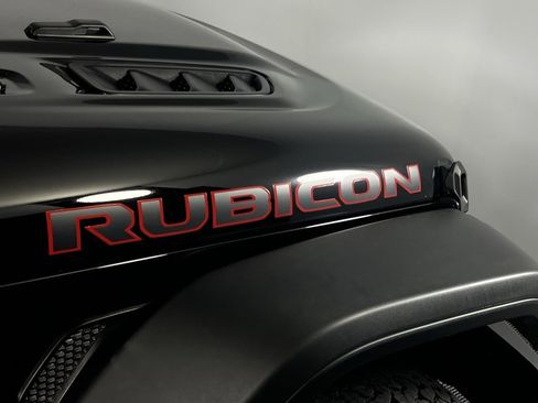 Certified 2025 Jeep Wrangler Unlimited Rubicon image 13