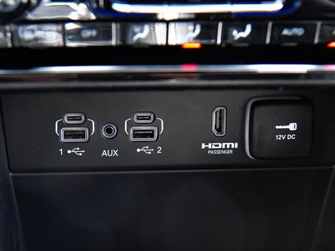 Used 2023 Jeep Grand Cherokee 4WD 4xe image 30