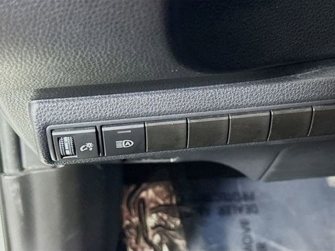 Used 2024 Toyota Corolla SE image 21