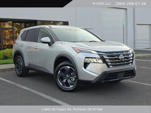 Used 2024 Nissan Rogue SV AWD/4WD image 2
