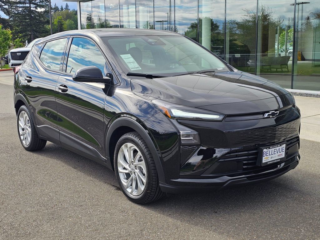 New 2027 Chevrolet Bolt LT w/ Comfort Package FWD image 3