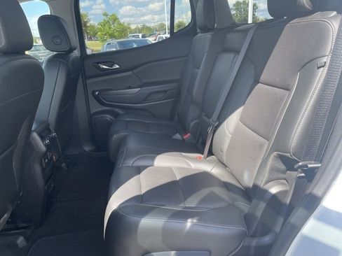 Used 2019 GMC Acadia SLT image 23
