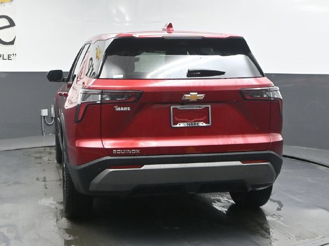 New 2026 Chevrolet Equinox LT w/ Safety and Technology Package FWD image 13
