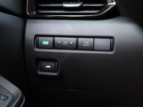 New 2025 Nissan Sentra SV w/ All-Weather Package image 19