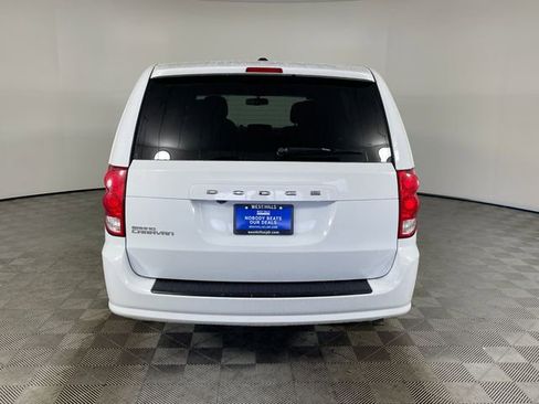 Used 2015 Dodge Grand Caravan SXT FWD image 19