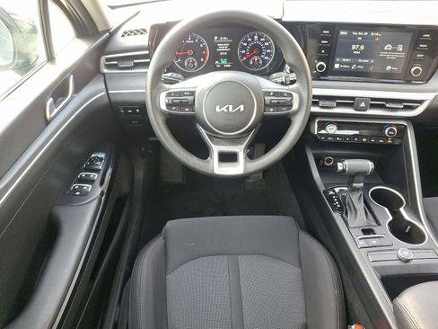 Used 2023 Kia K5 LXS image 11