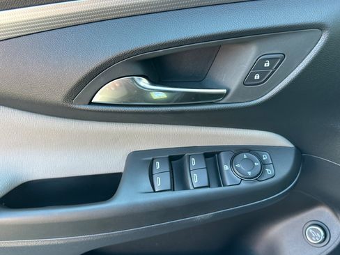 New 2026 Buick Envista Avenir image 9