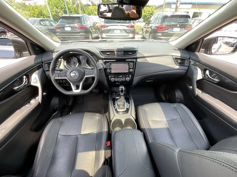 Used 2020 Nissan Rogue SL w/ Premium Package AWD/4WD image 9