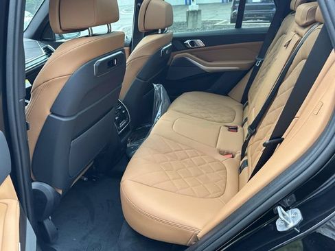 New 2026 BMW X5 xDrive50e w/ Climate Comfort Package AWD/4WD image 8