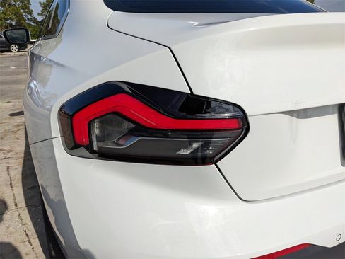 Used 2023 BMW 230i Coupe w/ Premium Package image 12