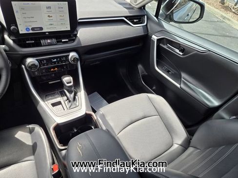 Used 2023 Toyota RAV4 Limited FWD image 16