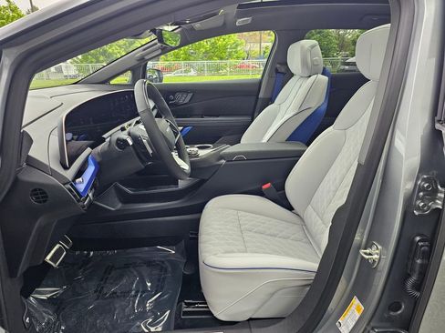 New 2026 Cadillac Optiq V AWD/4WD image 20