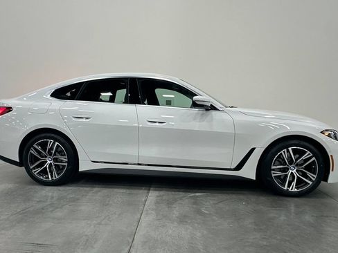 Used 2025 BMW 430i w/ Premium Package RWD image 3