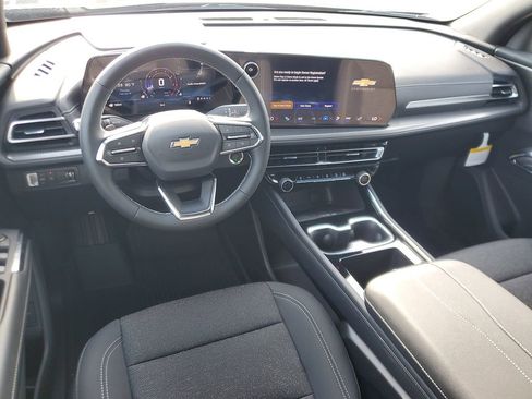 New 2026 Chevrolet Traverse LT w/ Driver Confidence Package FWD image 13