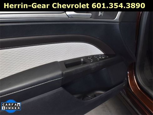 Used 2019 Ford Fusion SE w/ Equipment Group 151A image 11