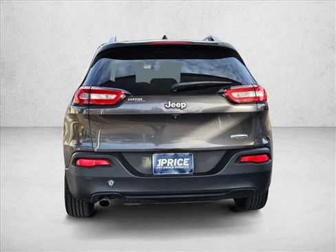 Used 2017 Jeep Cherokee Latitude image 6