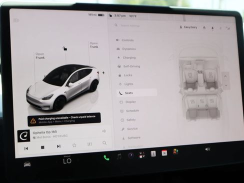 Used 2024 Tesla Model Y Performance AWD/4WD image 30