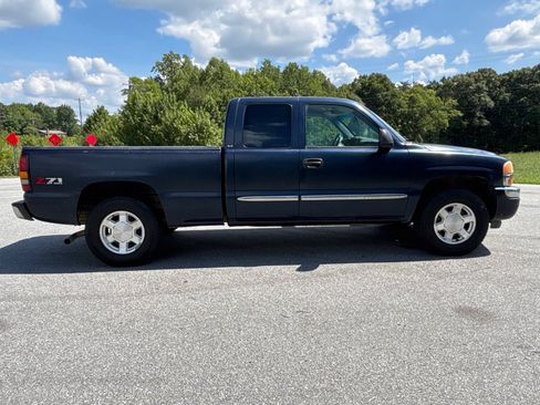 Used 2006 GMC Sierra 1500 SLE w/ Light Duty Power Package AWD/4WD image 5