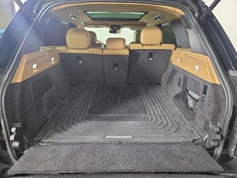 Certified 2025 Land Rover Range Rover SE AWD/4WD image 29