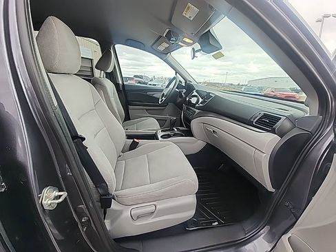 Used 2019 Honda Pilot EX image 32