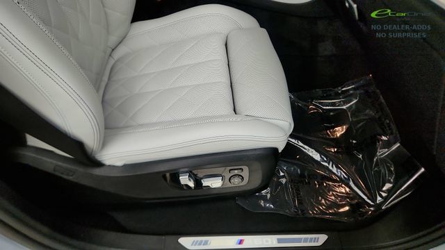 Used 2026 BMW X6 M60i AWD/4WD image 37