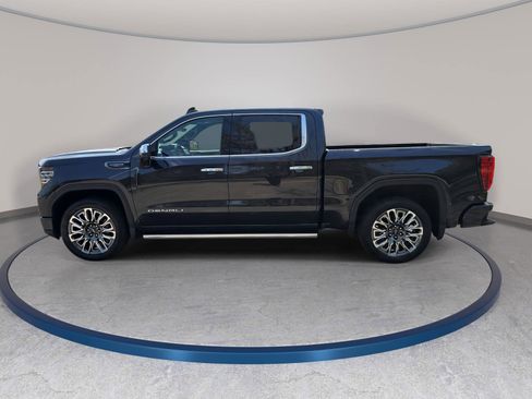 Used 2024 GMC Sierra 1500 Denali Ultimate image 8