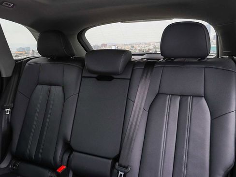 Used 2025 Audi Q5 Premium w/ Convenience Package AWD/4WD image 23