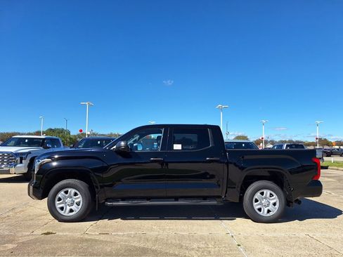 New 2026 Toyota Tundra SR image 8