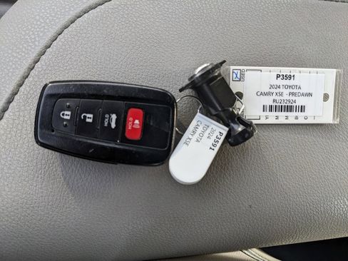 Used 2024 Toyota Camry XSE image 28