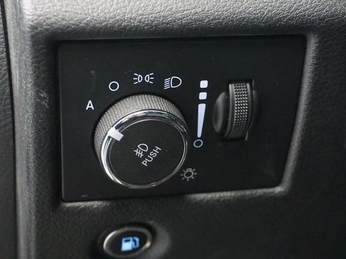 Used 2017 Jeep Grand Cherokee Limited w/ Trailer Tow Group IV image 30