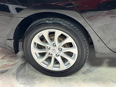 Used 2019 Nissan Sentra SV FWD image 34