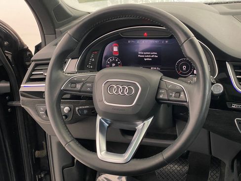 Used 2018 Audi Q7 3.0T Prestige w/ Prestige Package image 16