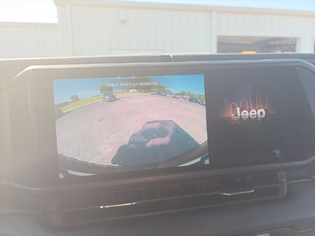 Certified 2025 Jeep Wrangler Unlimited Rubicon AWD/4WD image 20