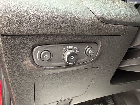 Used 2021 Buick Encore GX Select w/ Sport Touring Package image 24