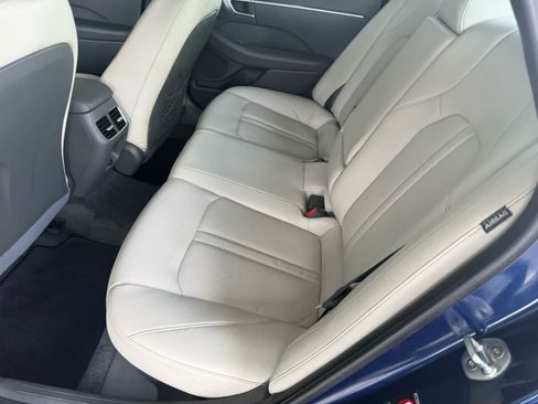 Used 2020 Hyundai Sonata SEL w/ Premium + Sunroof Package FWD image 5