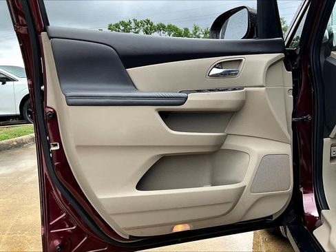 Used 2017 Honda Odyssey EX-L image 21