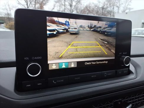 Used 2023 Honda Accord EX image 19