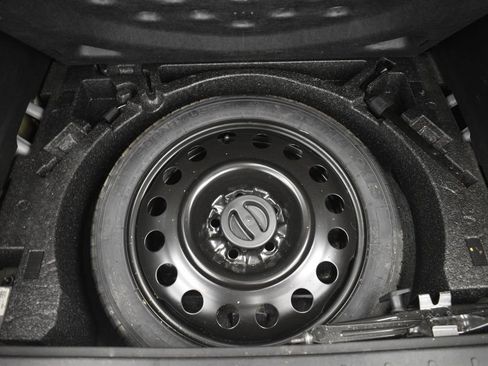 Used 2017 GMC Terrain SLE image 23