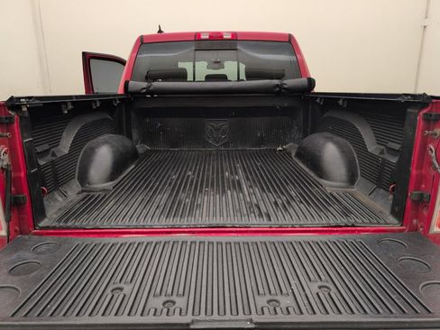 Used 2014 RAM 1500 Laramie AWD/4WD image 31