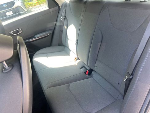 Used 2025 Kia K4 LXS image 33
