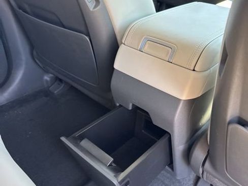 Used 2025 Hyundai Santa Fe SEL AWD/4WD image 22