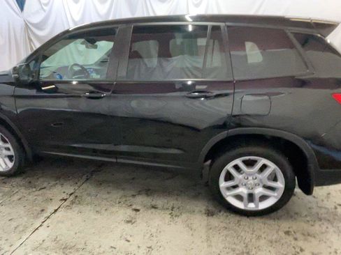 Certified 2025 Honda Passport EX-L image 12