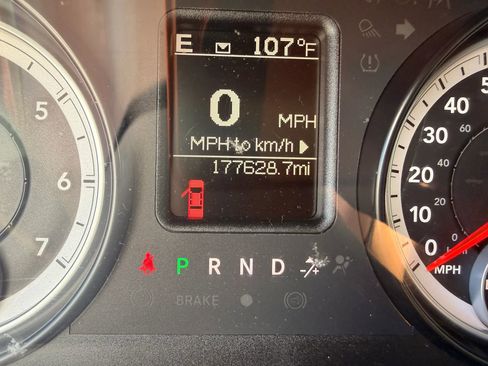 Used 2014 RAM 1500 Classic SLT RWD image 7